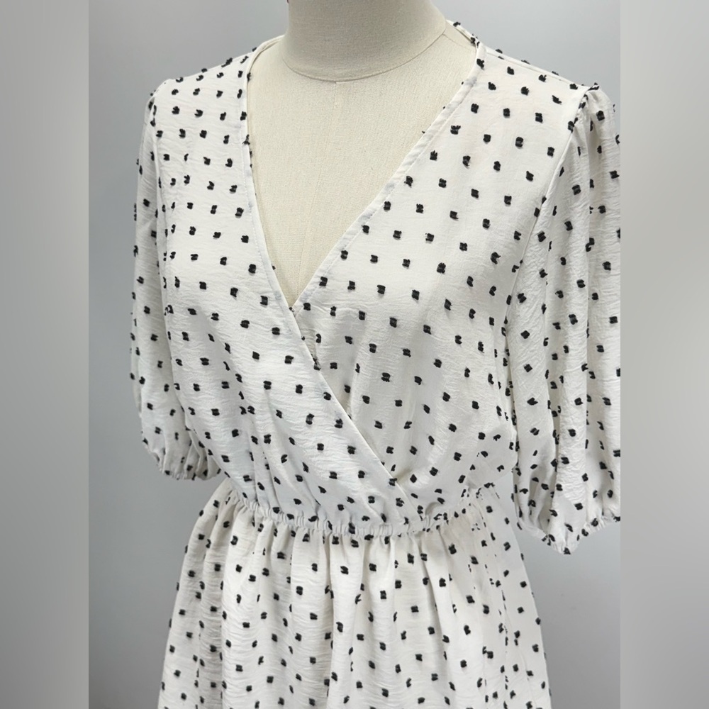 STACCATO White and Black Polka Dot puff sleeve peplum blouse size M - Picture 4 of 15